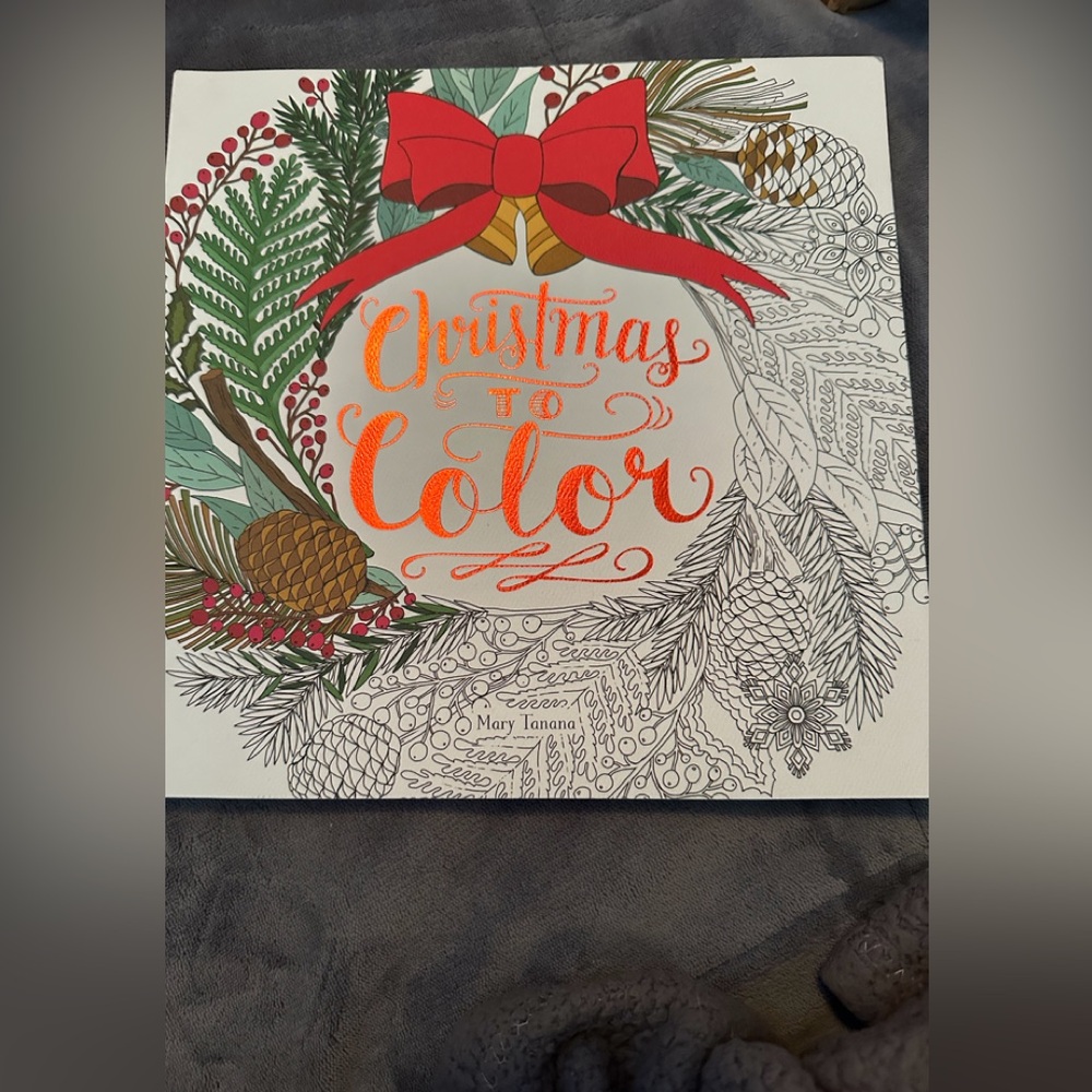 New Christmas to Color coloring book